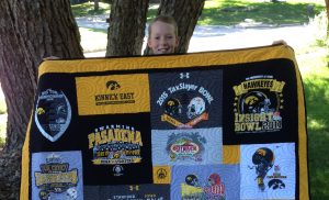 t-shirt quilt, college t-shirt quilt, graduation t-shirt quilt, UofI T-shirt quilt